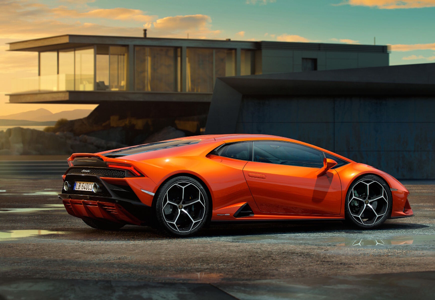 Lamborghini Huracán у виллы