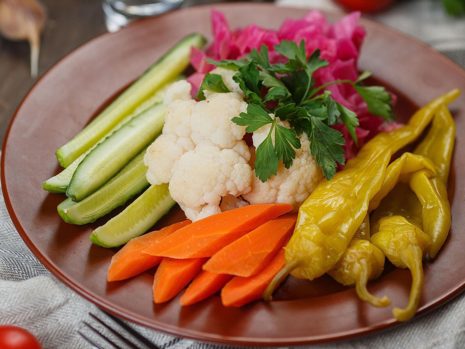 Овощи на тарелке