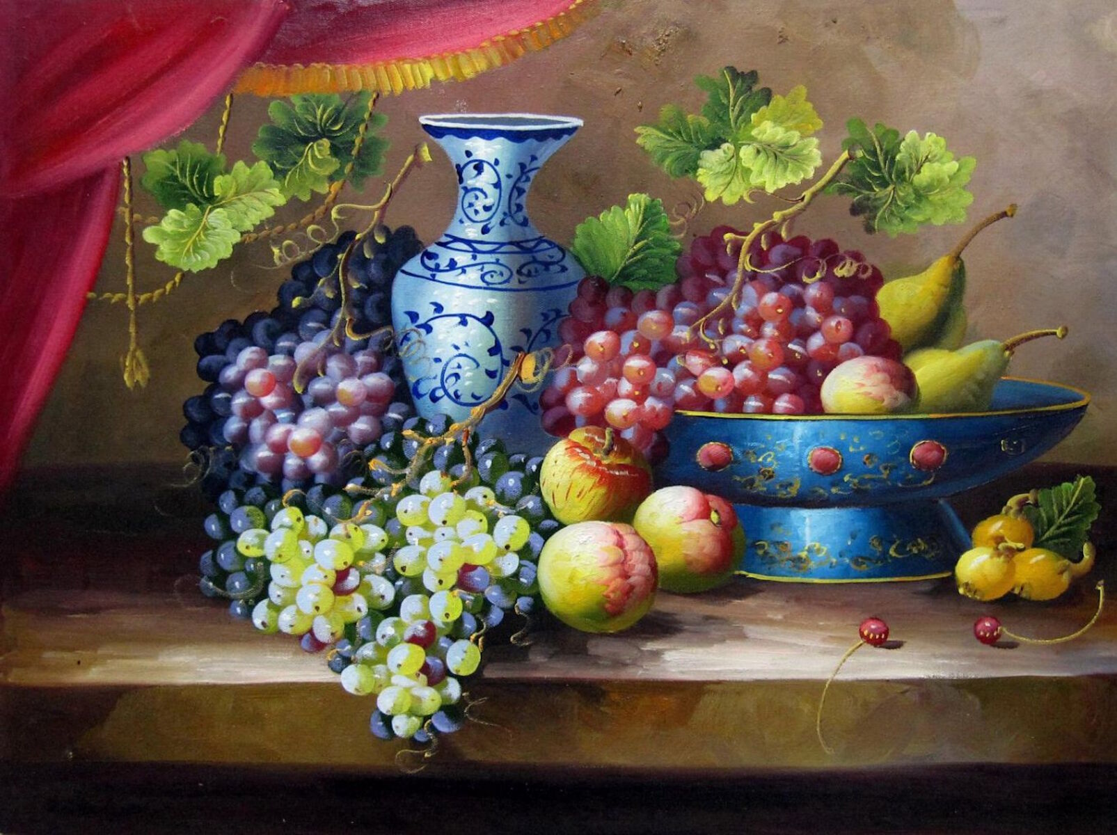 Виноград и кувшин