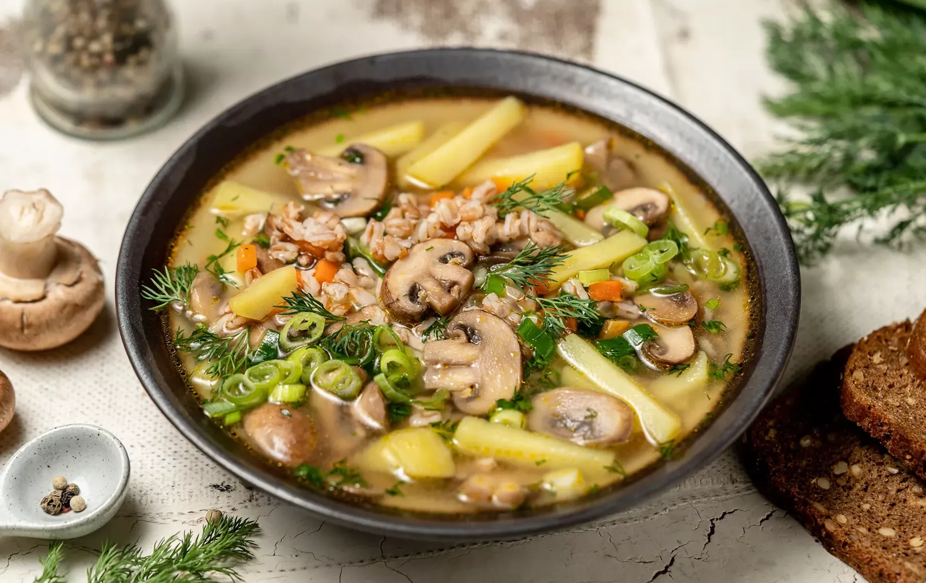 Суп овощной с шампиньонами