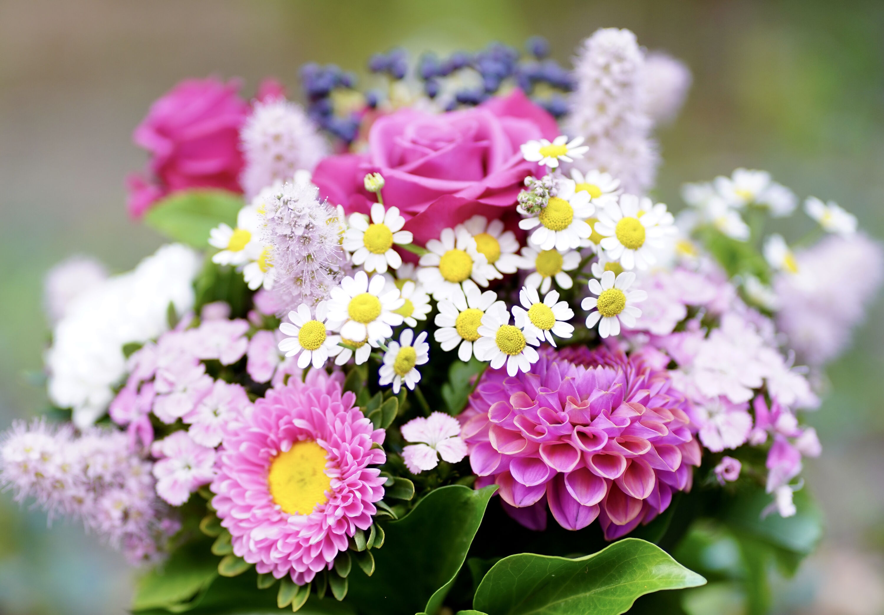 Букет из разных цветочков