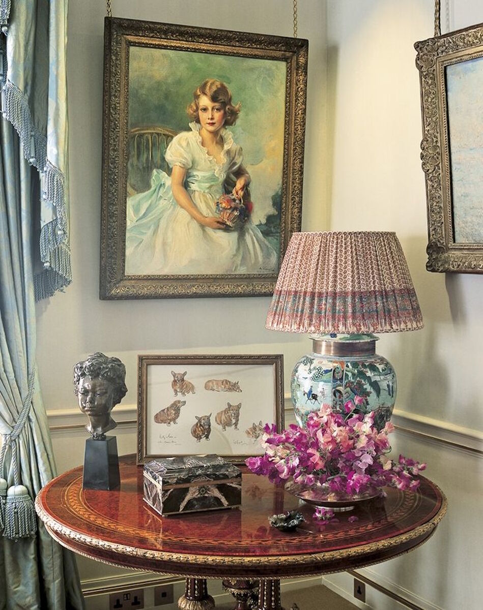 Девочка на картине