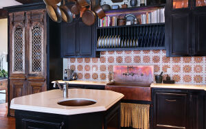 Мозаика и дерево