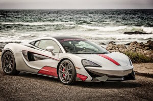 McLaren 570S у моря