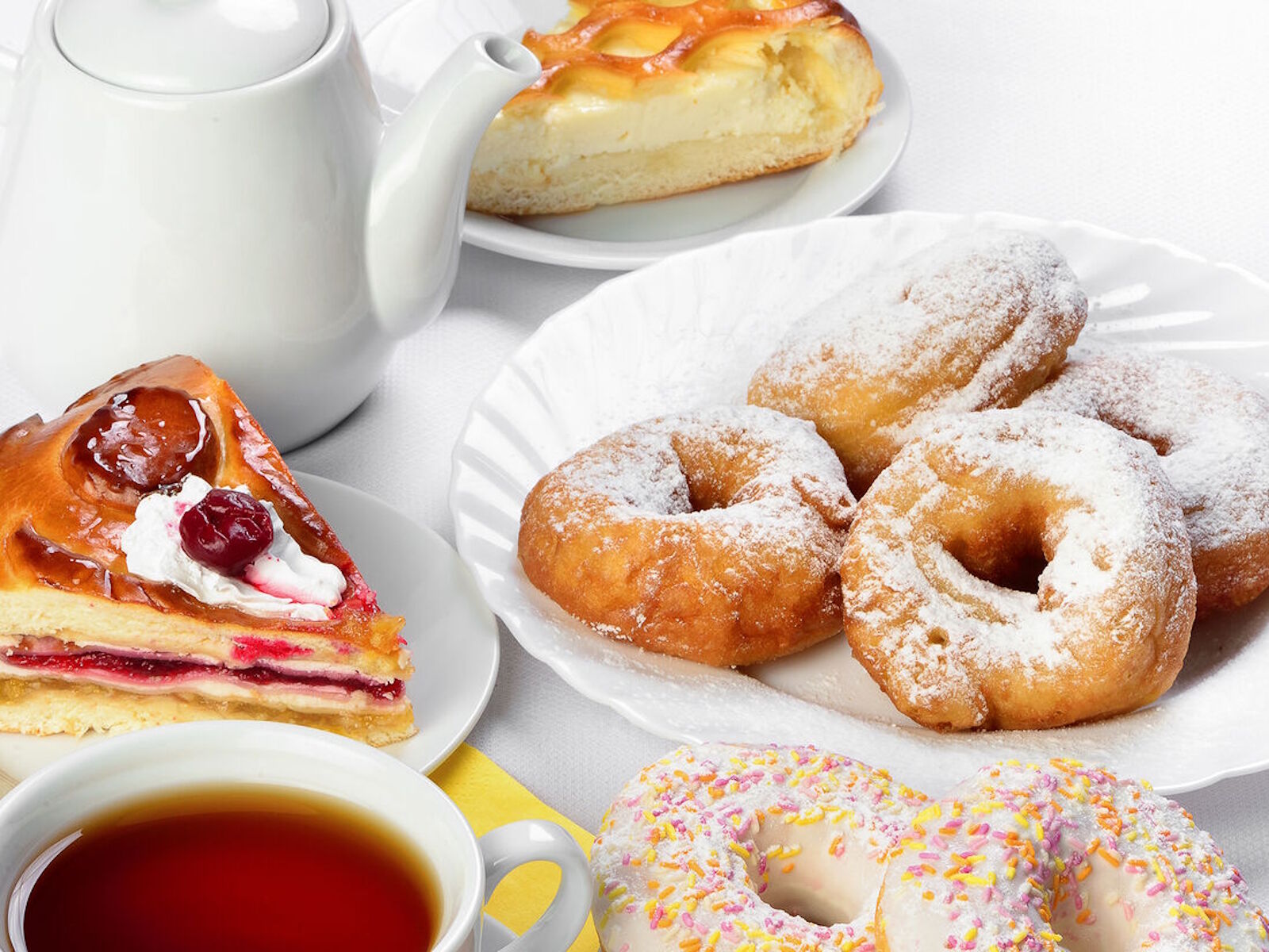 Пончики и пироги