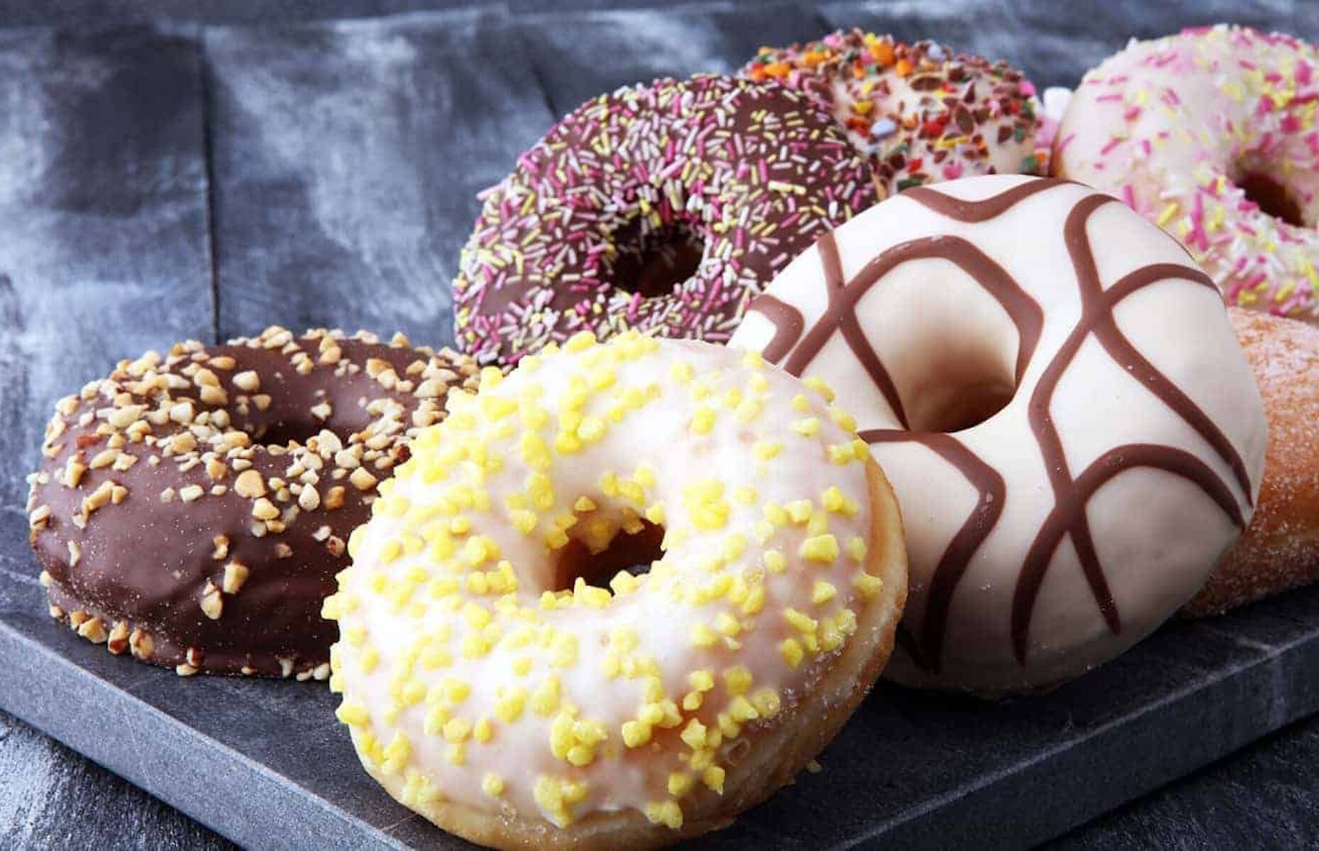 Пончики с посыпкой