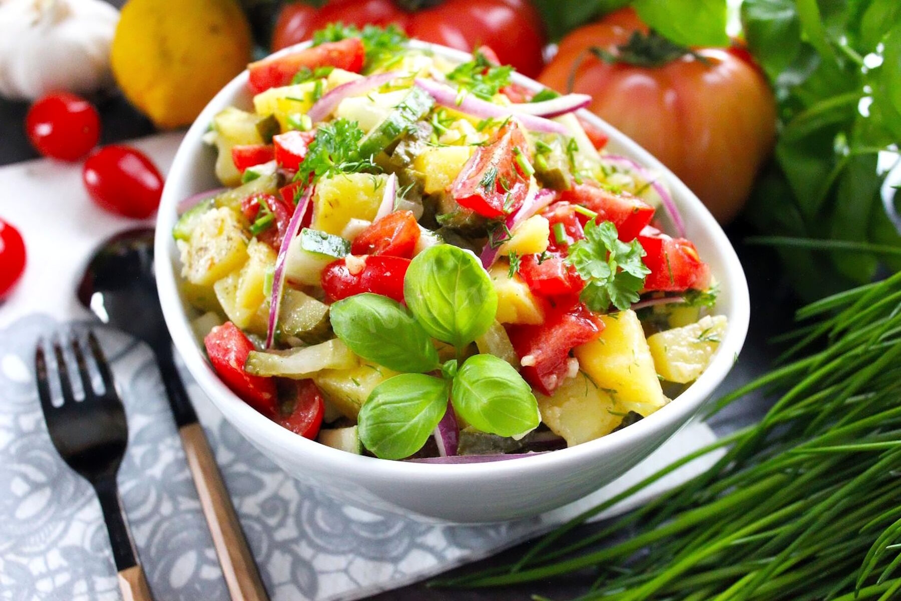 Салат с картофелем