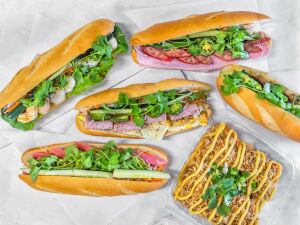 Сэндвичи и салат