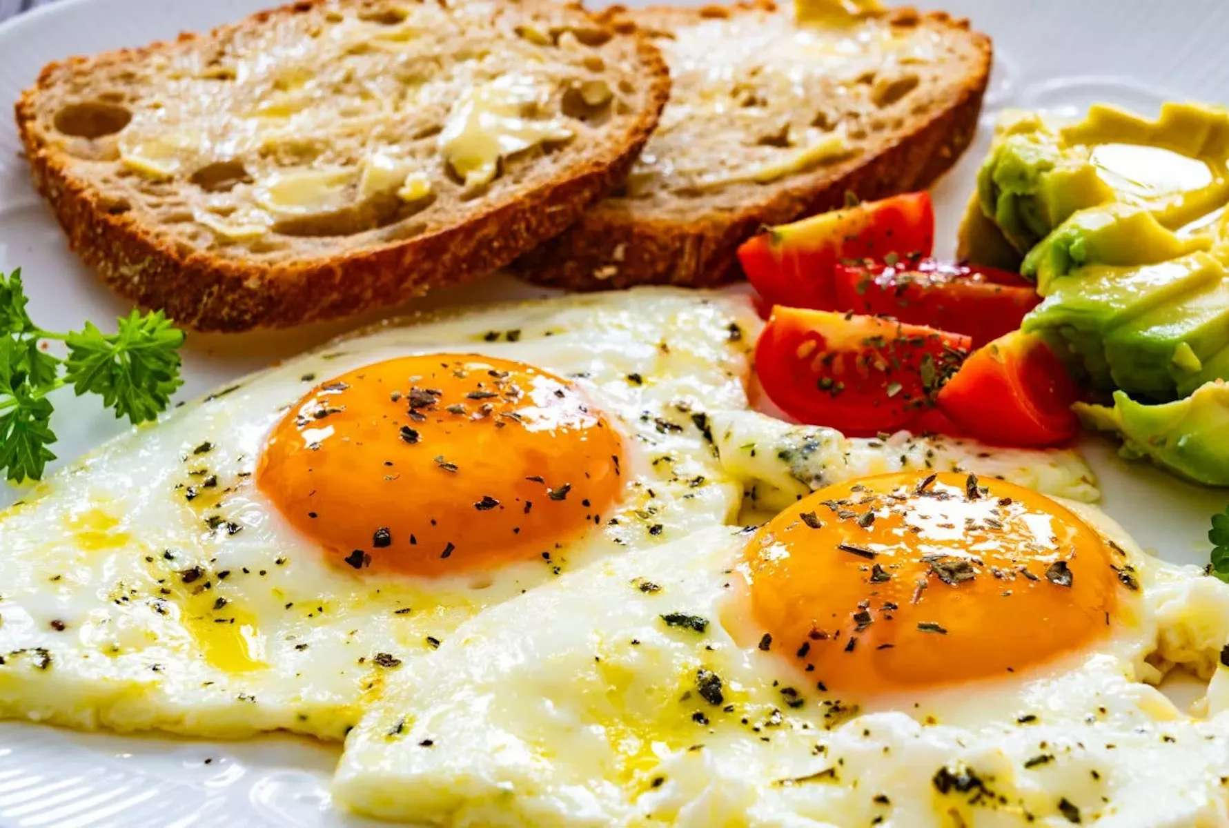 Яйцо с черри