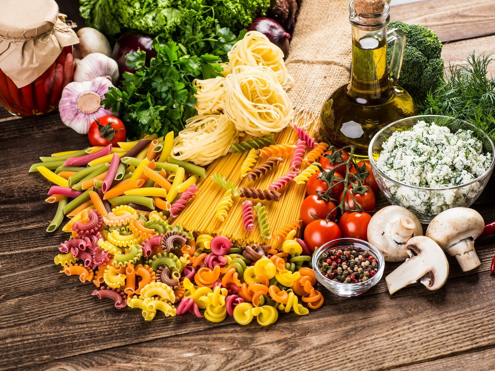 Макароны разных цветов