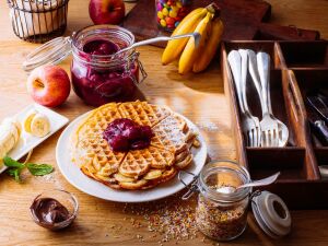 Вафли с вишней