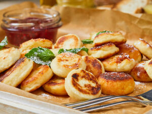 Сырники с пудрой