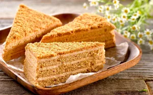 Медовик ароматный