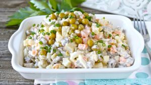 Салат оливье с горошком