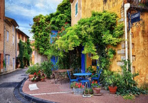 Летний уголок