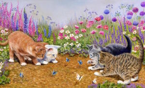 Котята ловят бабочек