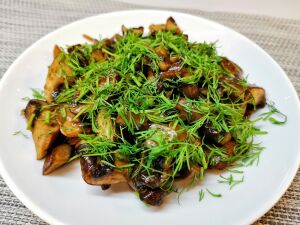 Грибочки с укропом