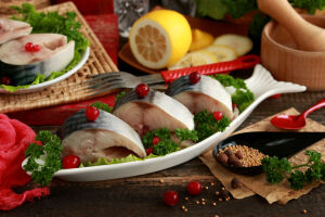 Рыбка с клюквой