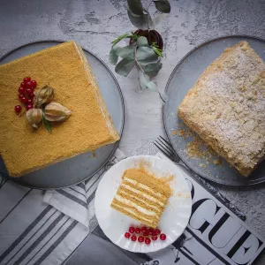 Медовик и наполеон