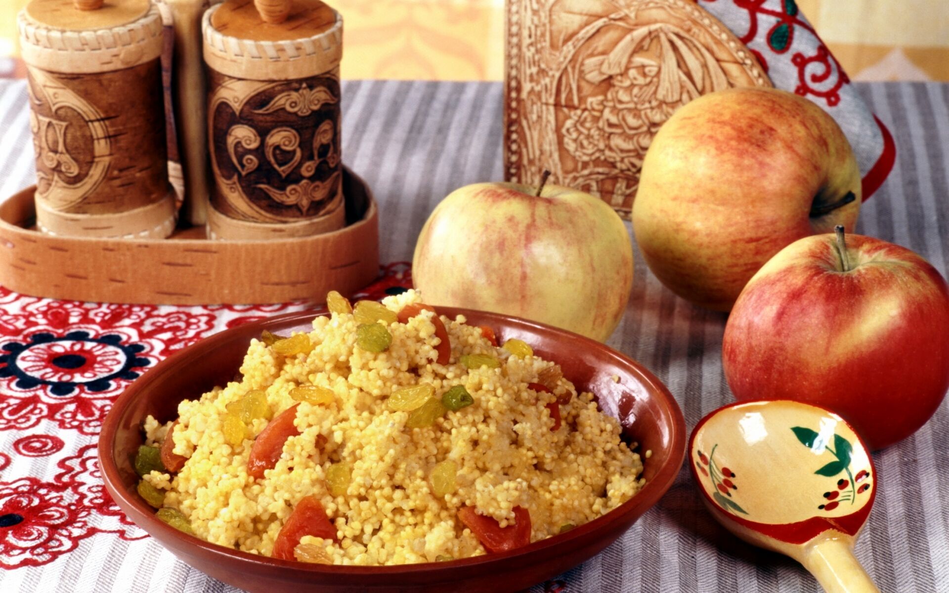 Пшенка и яблоки