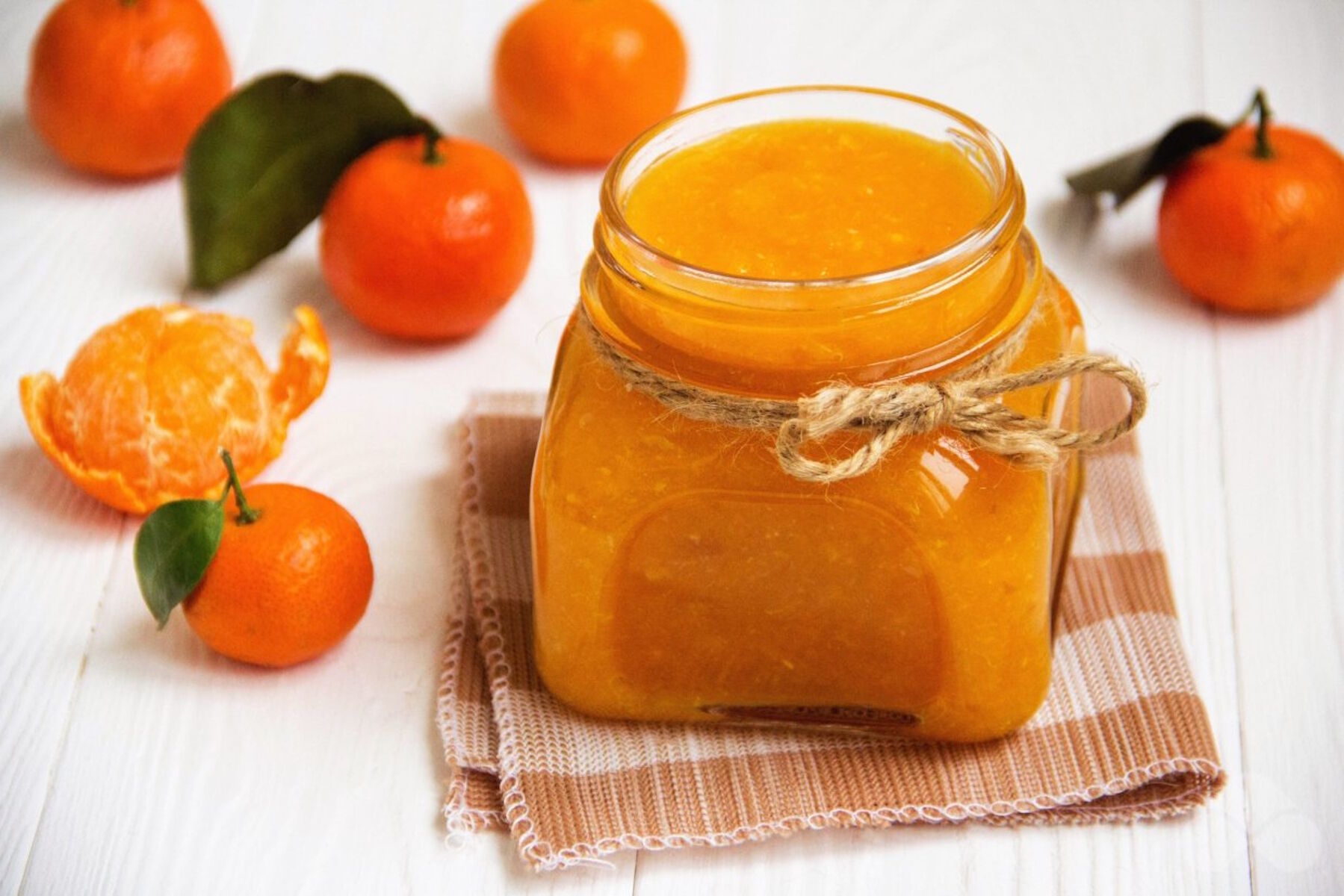 Мандариновое варенье в банке