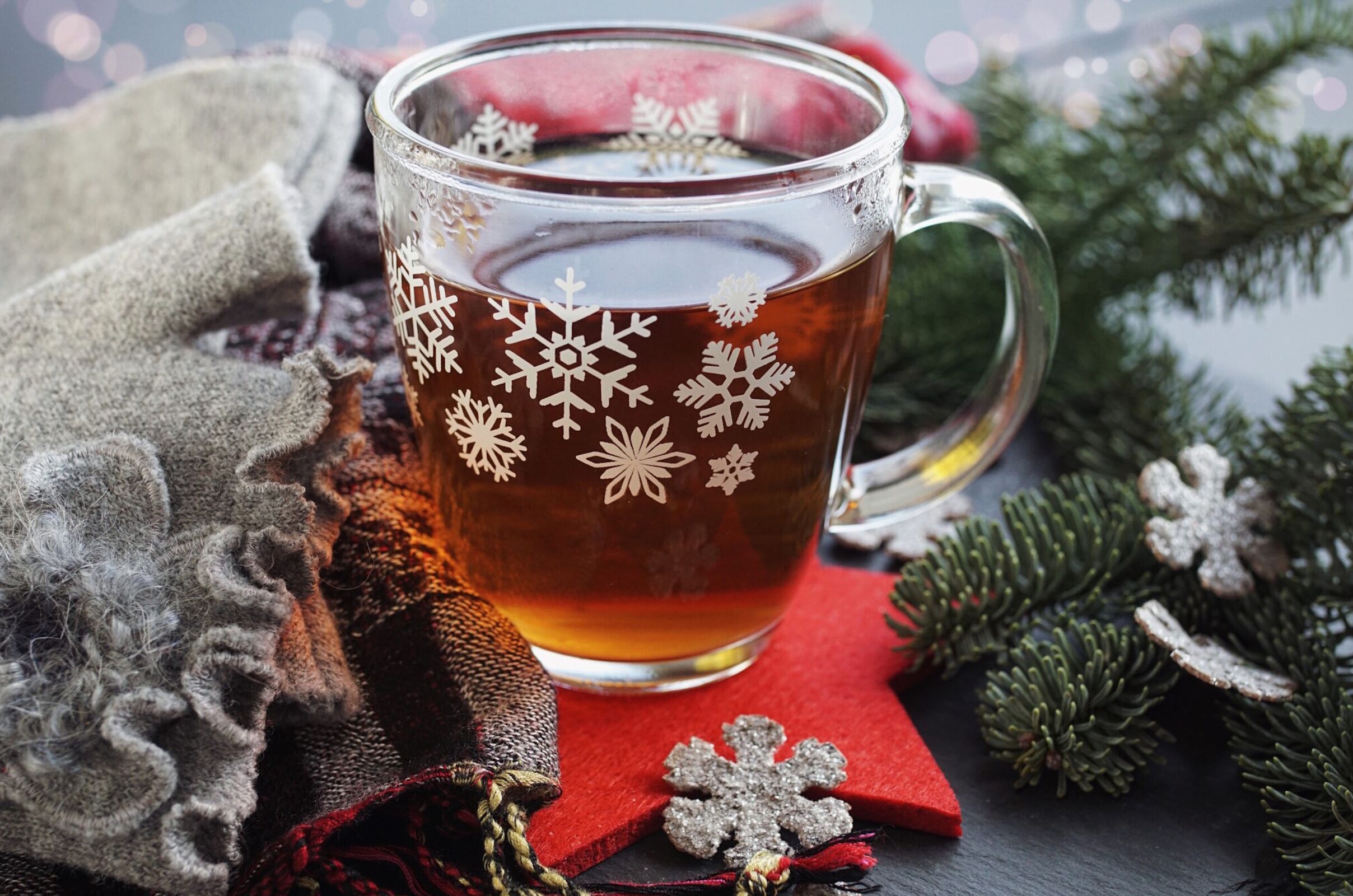 Чашка со снежинками