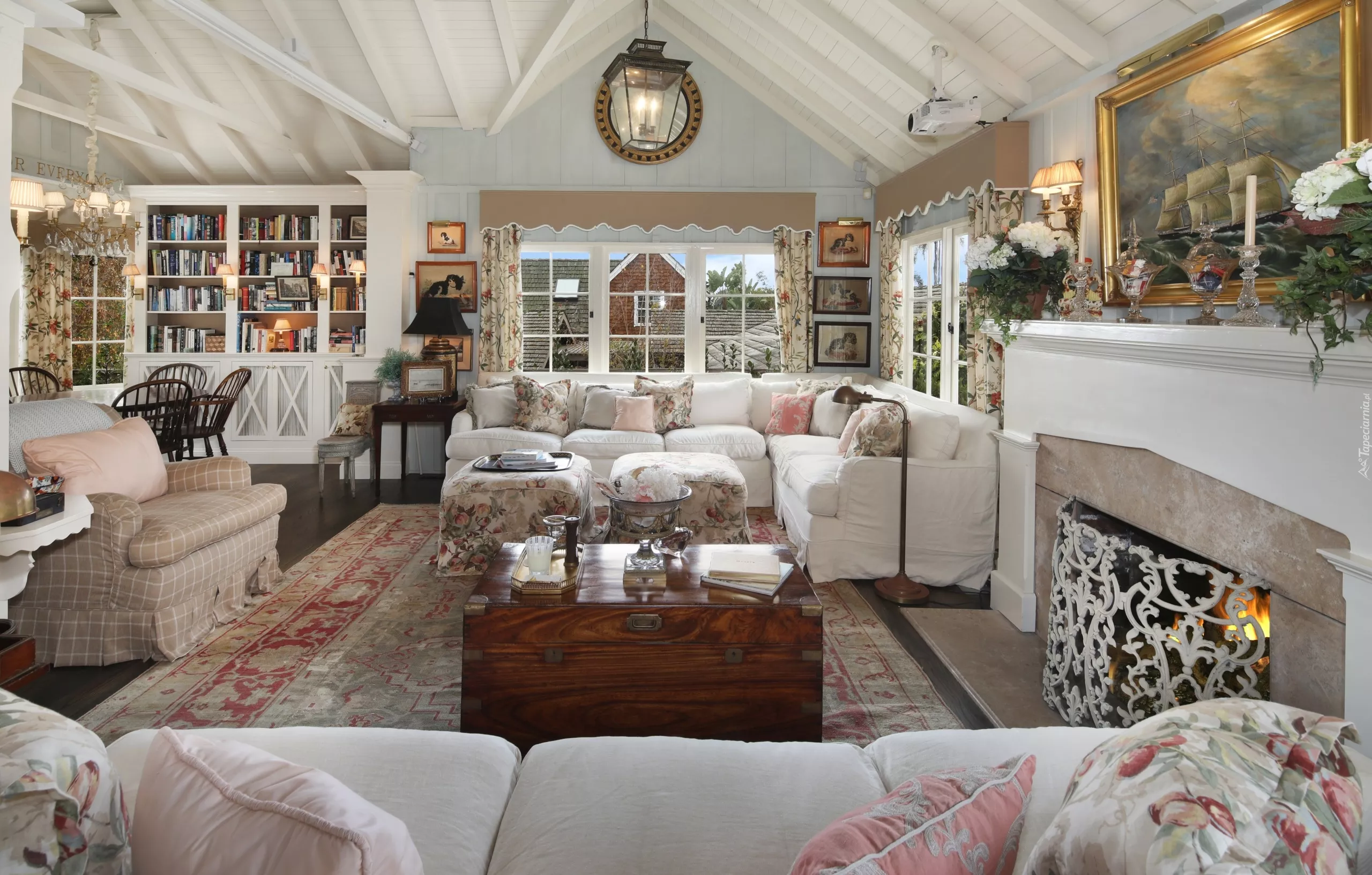 Большие диваны