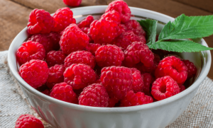 Малина в блюдце