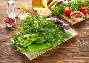 Зелень и орешки