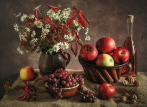 Яблоки, виноград и букет