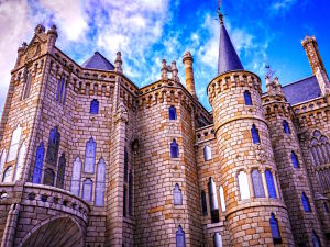 Каменный дворец