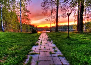 Тропа к озеру