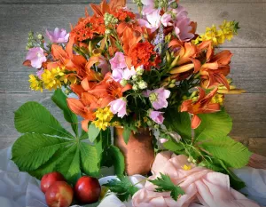 Лилии и яблоки