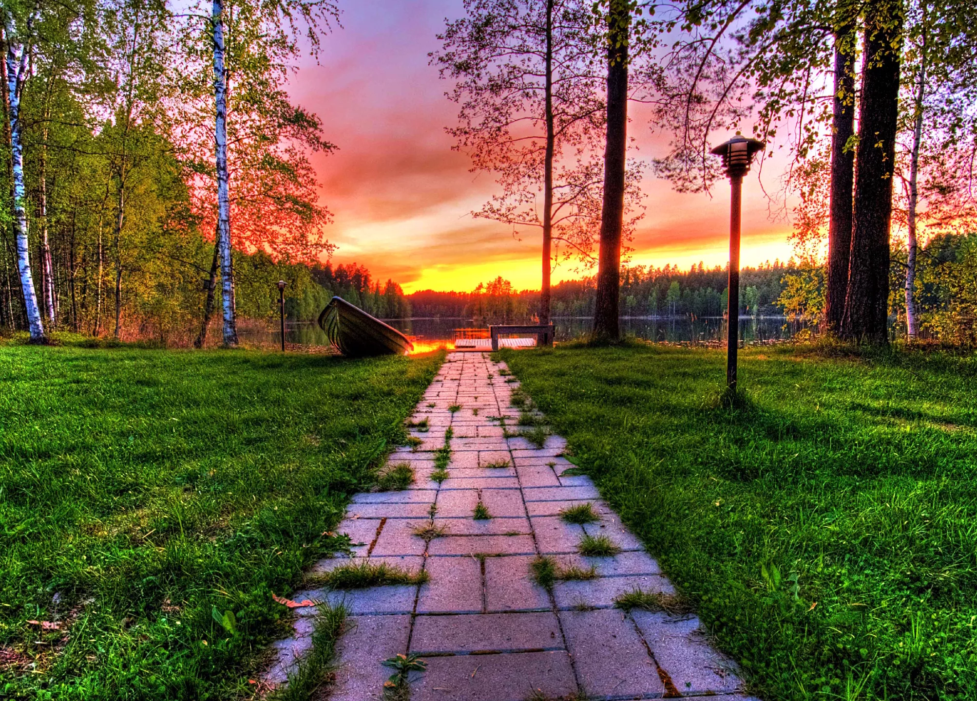 Тропа к озеру