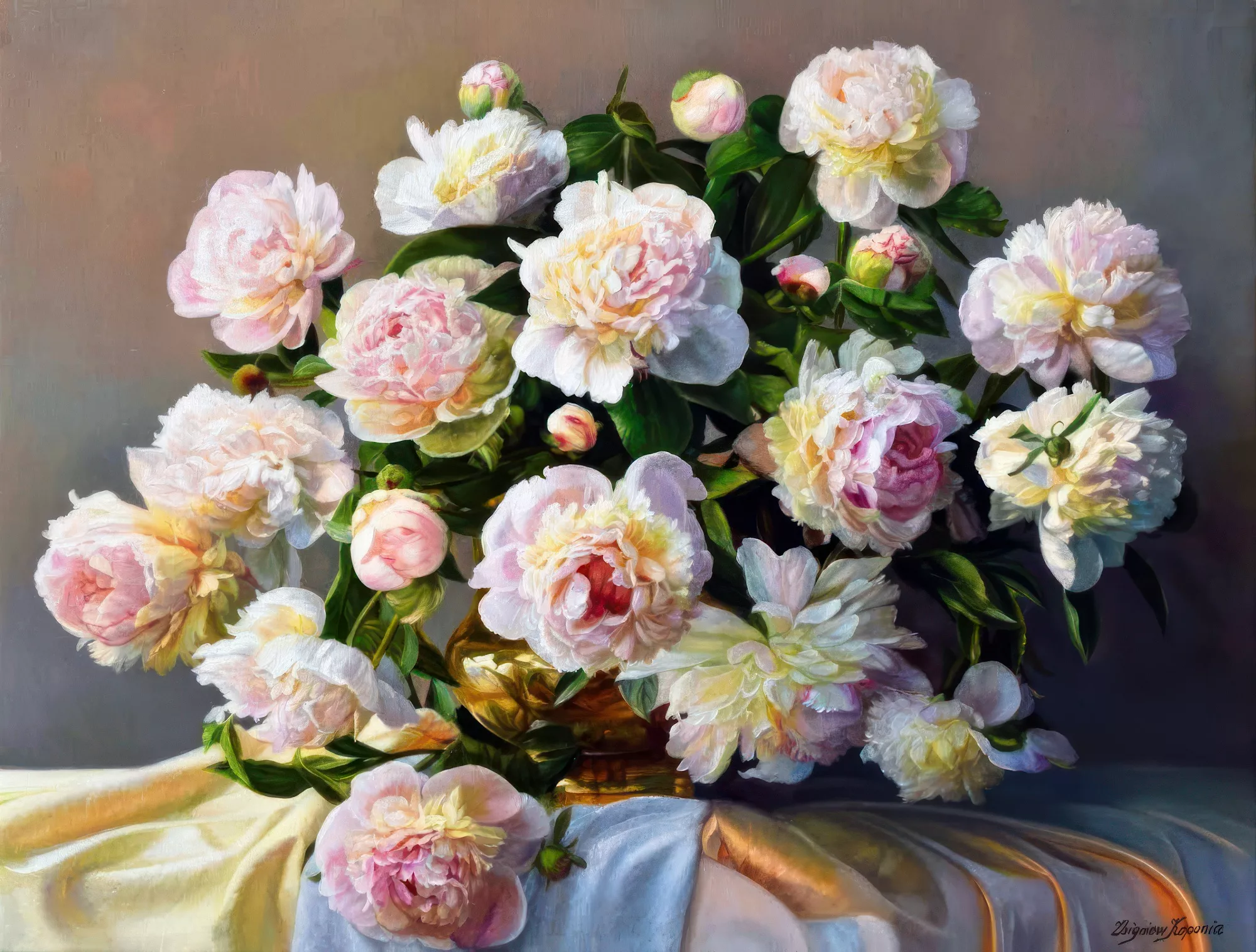 Шикарные светлые пионы