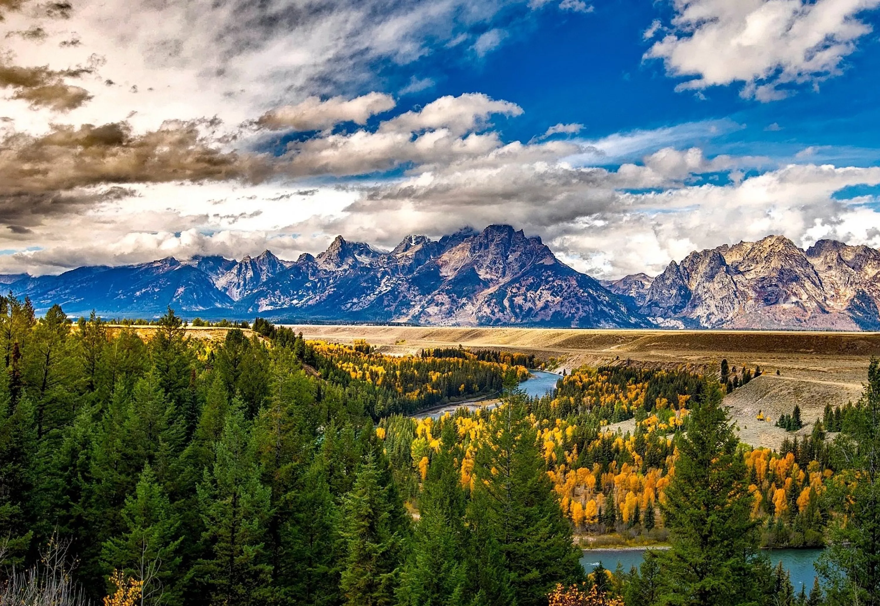 Небо, горы, лес