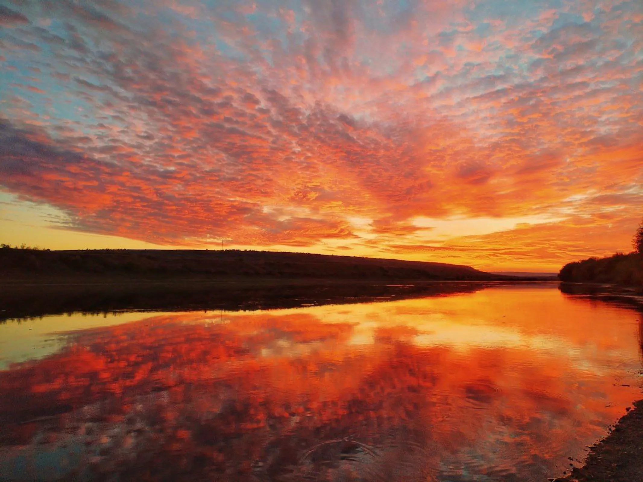 Река и небо