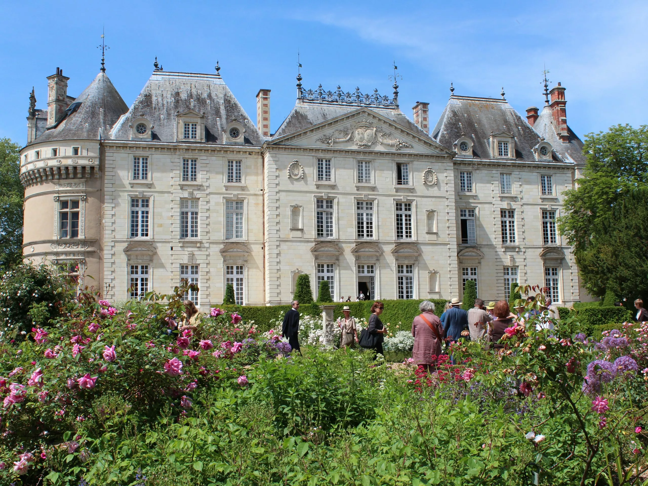 Замок Ле Люд