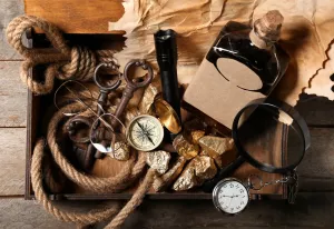 Компас и золото