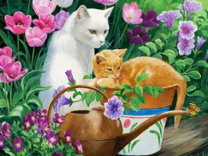 Кошка и рыжий котенок