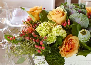 Букет с розами и маком