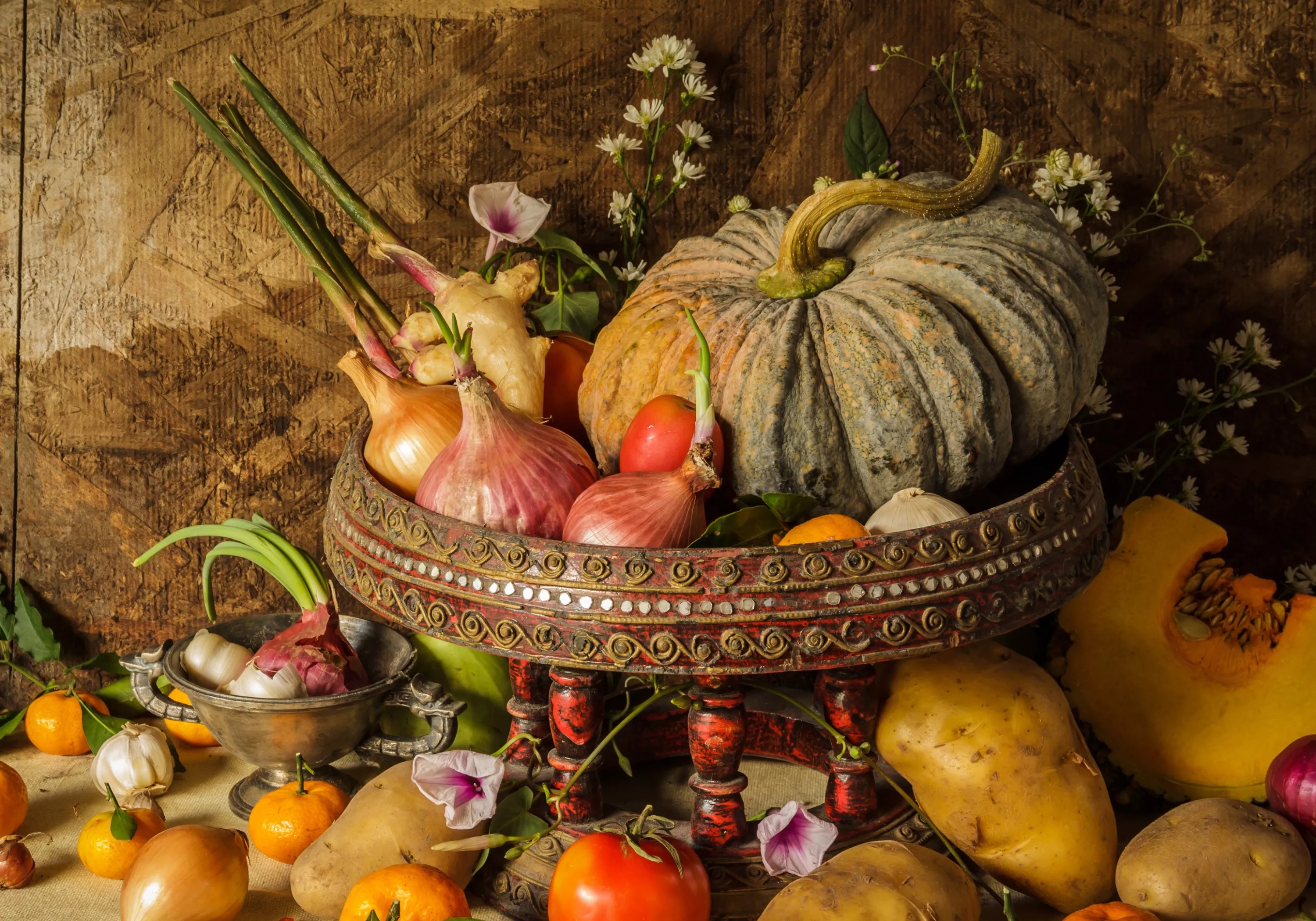 Лук, тыква и цветы