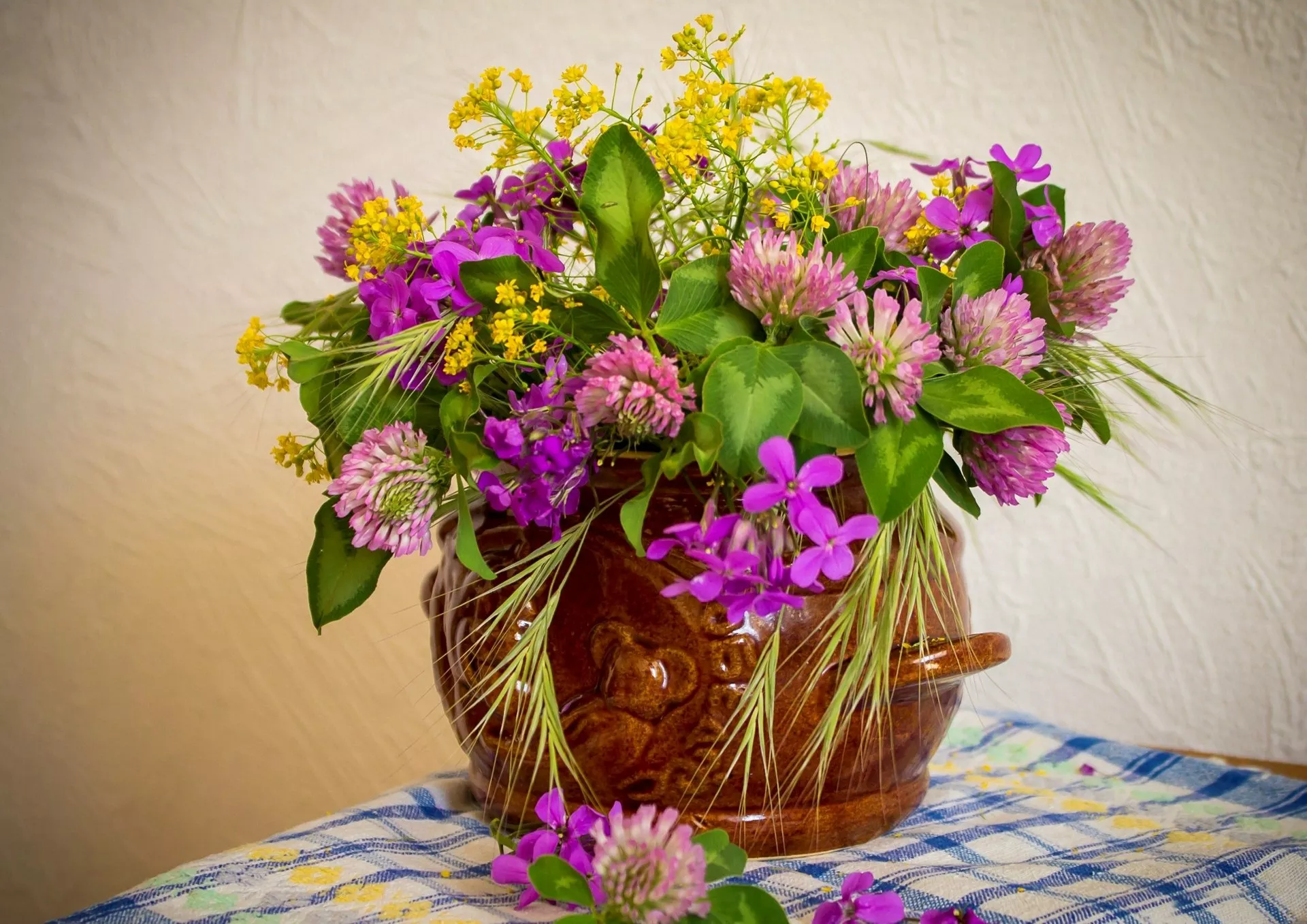 Букет из клевера