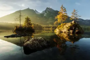 Закат и скалы, горы
